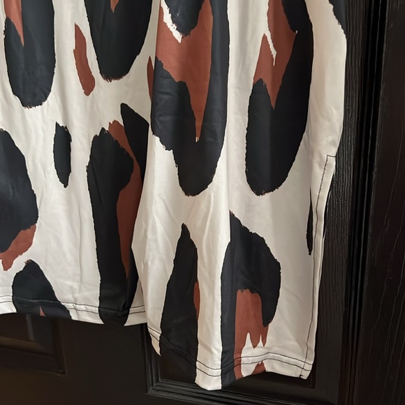 LuLaRoe Leslie top - Large - Picture 6 of 12